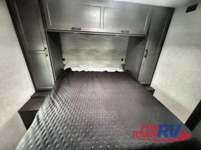 2025 Venture RV Stratus - Photo 32