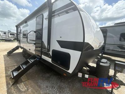 2025 Venture RV Stratus - Photo 1