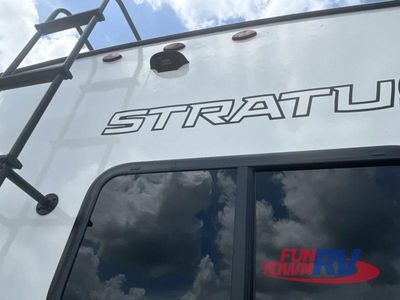 2025 Venture RV Stratus - Photo 14
