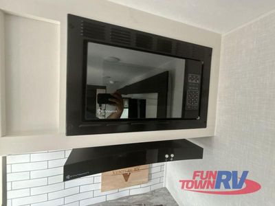 2025 Venture RV Stratus - Photo 19