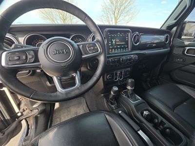 2020 Jeep Wrangler Unlimited — photo 12 view