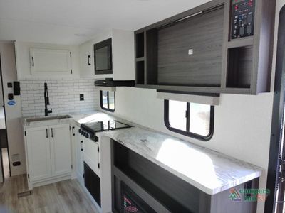 2026 Venture RV Campbound Platinum - Photo 23