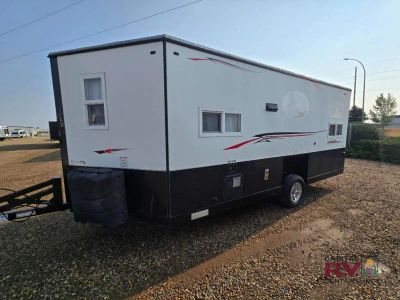 2017 Ice Castle Fish Houses Ice Castle Fish Houses — side profile view