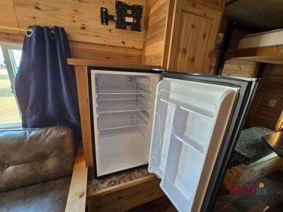 2017 Ice Castle Fish Houses Ice Castle Fish Houses — photo 18 view
