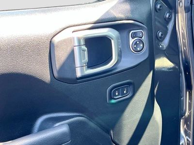 2026 Jeep Gladiator — photo 17 view