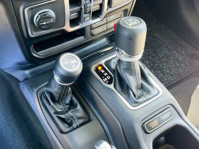 2026 Jeep Gladiator — photo 16 view