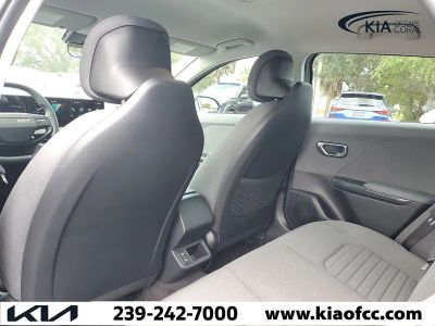 2025 Kia K4 — photo 10 view