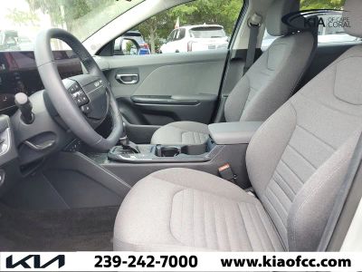 2025 Kia K4 — photo 16 view