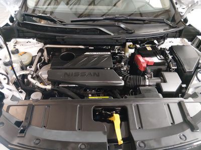 2025 Nissan Rogue - Photo 9