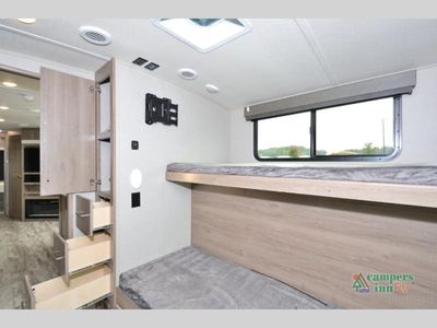 2022 Grand Design Imagine - Photo 26