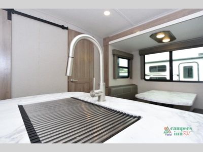 2022 Grand Design Imagine - Photo 12