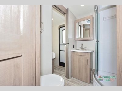 2022 Grand Design Imagine - Photo 27