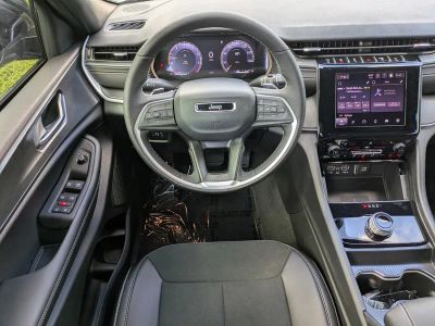2025 Jeep Grand Cherokee — photo 14 view