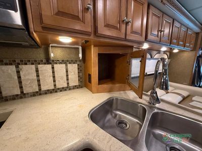 2015 Winnebago Suncruiser - Photo 40