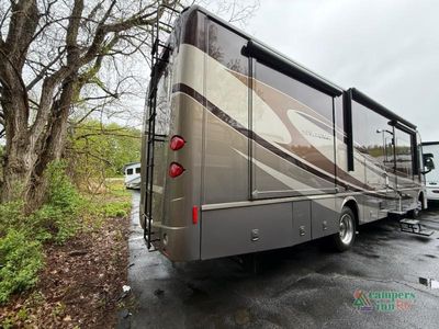 2015 Winnebago Suncruiser - Photo 4
