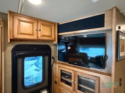 2015 Winnebago Suncruiser - Photo 26