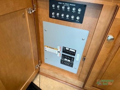 2015 Winnebago Suncruiser - Photo 31
