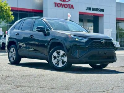 2024 Toyota RAV4 - Photo 2
