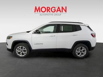 2026 Jeep Compass — photo 8 view