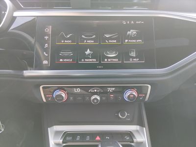 2025 Audi Q3 — photo 18 view