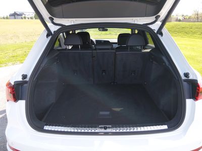 2025 Audi Q3 — photo 11 view