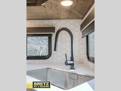 2025 Ember RV E-Series - Photo 15