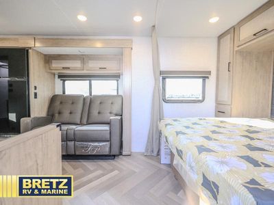 2025 Ember RV E-Series - Photo 9