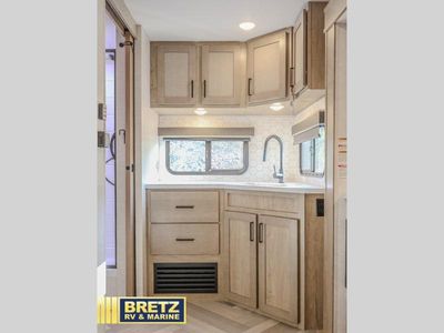 2025 Ember RV E-Series - Photo 14