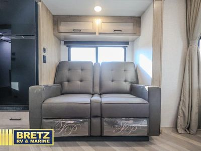 2025 Ember RV E-Series - Photo 12