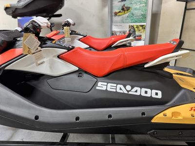 2025 Sea-Doo Spark for 3 Rotax 900 ACE - 90 CONV with IBR and Audio - Photo 5
