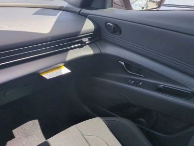 2026 Hyundai ELANTRA — photo 18 view