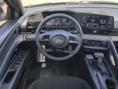 2026 Hyundai ELANTRA — photo 17 view