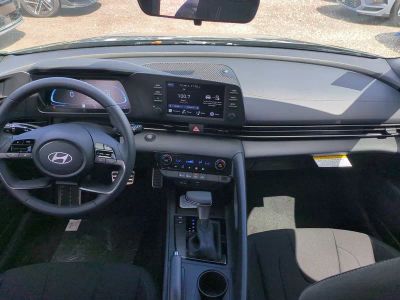 2026 Hyundai ELANTRA — photo 16 view