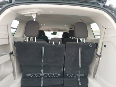 2023 Chrysler Voyager — photo 11 view