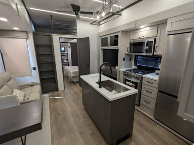 2025 Palomino Columbus - Photo 31