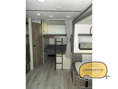 2022 Forest River RV Surveyor Legend - Photo 9