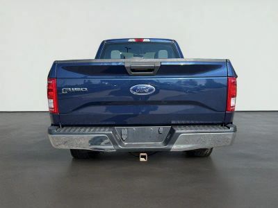 2017 Ford F-150 — interior view
