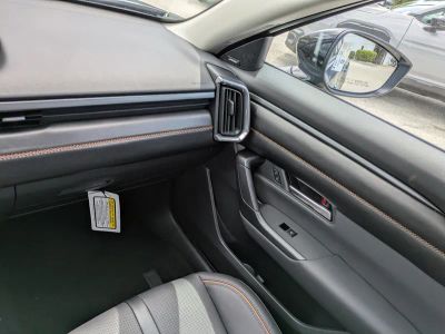 2026 Mazda CX-50 — photo 15 view