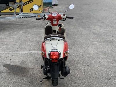 2026 Honda Metropolitan - Photo 6