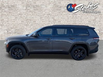 2024 Jeep Grand Cherokee L — engine compartment view
