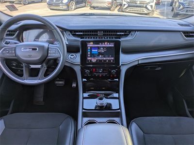 2024 Jeep Grand Cherokee L — photo 16 view