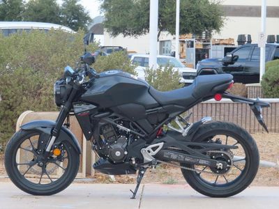 2025 Honda CB300R - Photo 8
