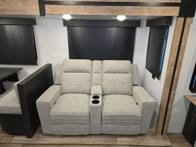 2022 Keystone Outback - Photo 13