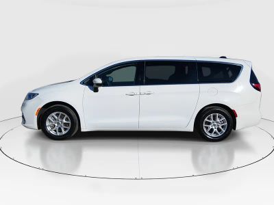 2023 Chrysler Pacifica — interior view