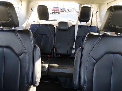 2023 Chrysler Pacifica — photo 17 view