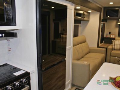 2026 Venture RV SportTrek Touring Edition - Photo 44