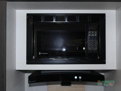 2026 Venture RV SportTrek Touring Edition - Photo 42