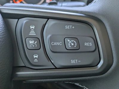 2026 Jeep Wrangler — photo 18 view