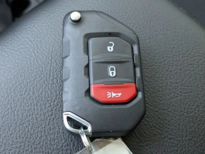 2026 Jeep Wrangler — photo 21 view
