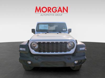 2026 Jeep Wrangler — photo 7 view